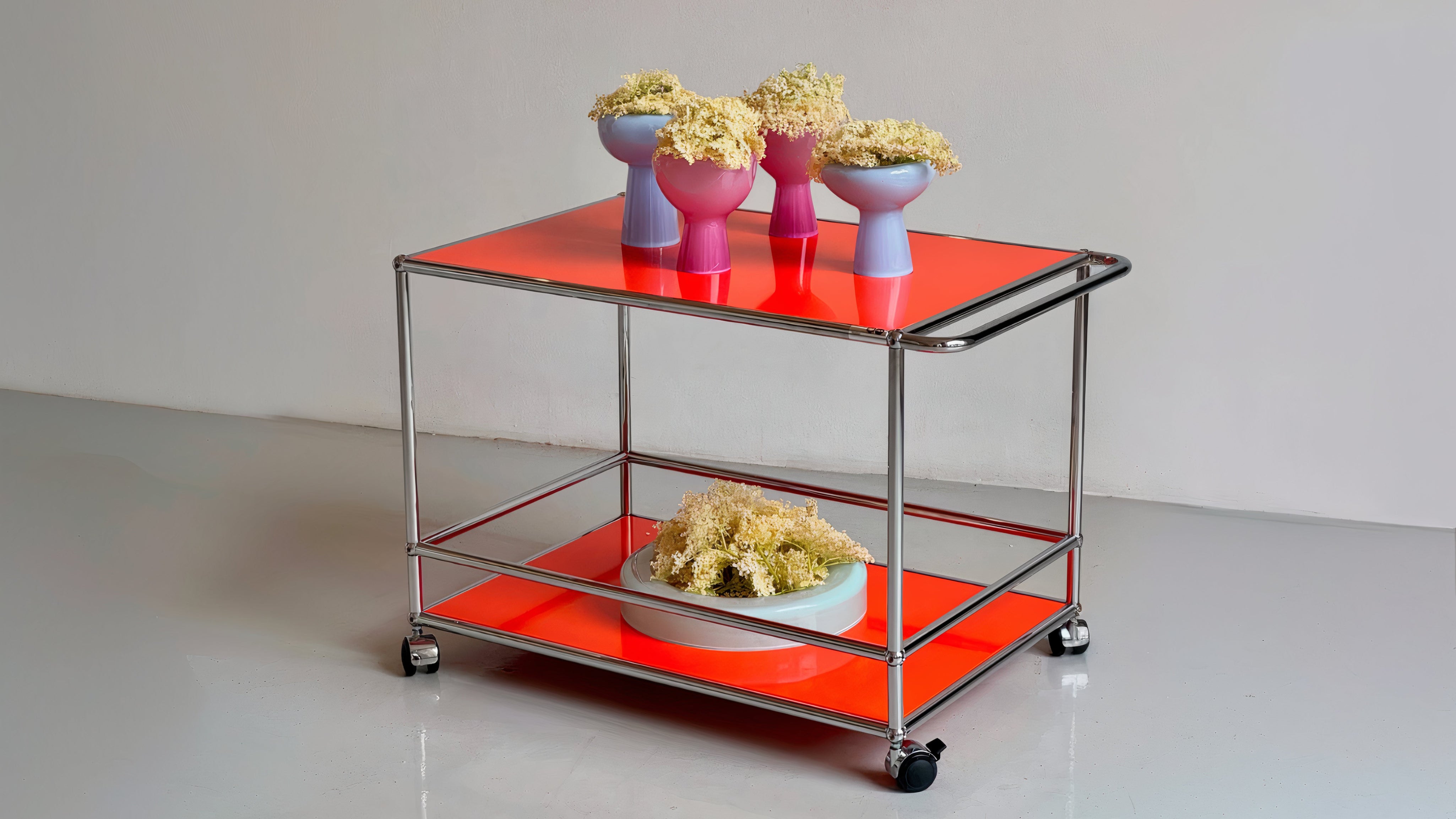 u2678577971_A_modern_interior_still_life_featuring_pastel-col_1_LE_upscale_balanced_x4_991c0dc8-6d87-40f8-ba27-2809698427c5.jpg